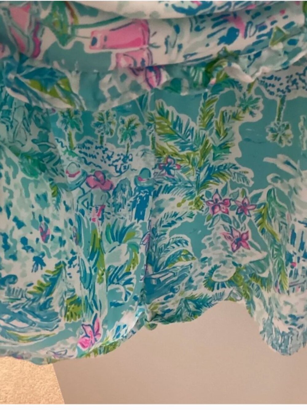 Lilly Pulitzer "What A Lovely Place" Analee Faux Wrap Ruffle Romper M - Picture 8 of 8